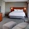 courtyard_by_marriott_detroit_downtown_room2