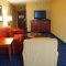 courtyard_by_marriott_detroit_downtown_room4